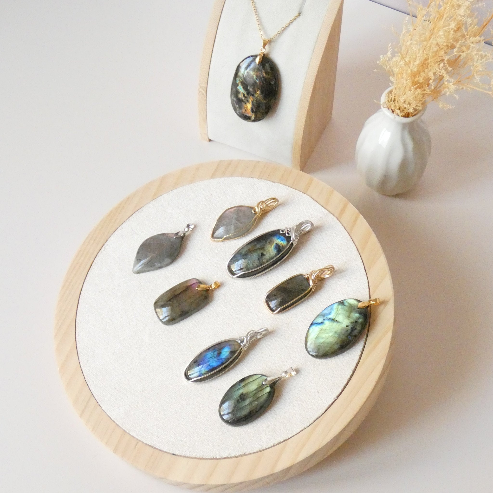 Pendentifs en labradorite fait main. Bijoux avec bélière ou en wire wrapping.