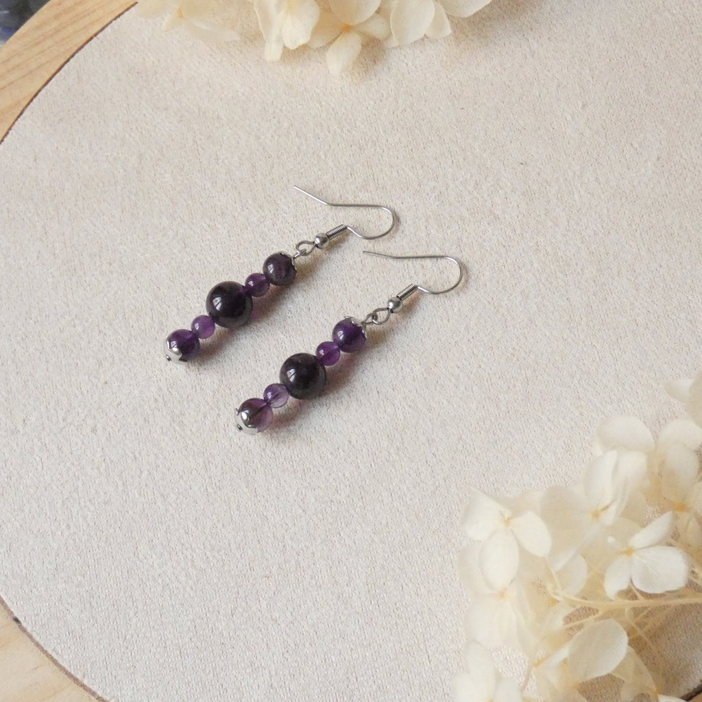 Boucles d’oreilles pendantes 5 perles – pierres naturelles