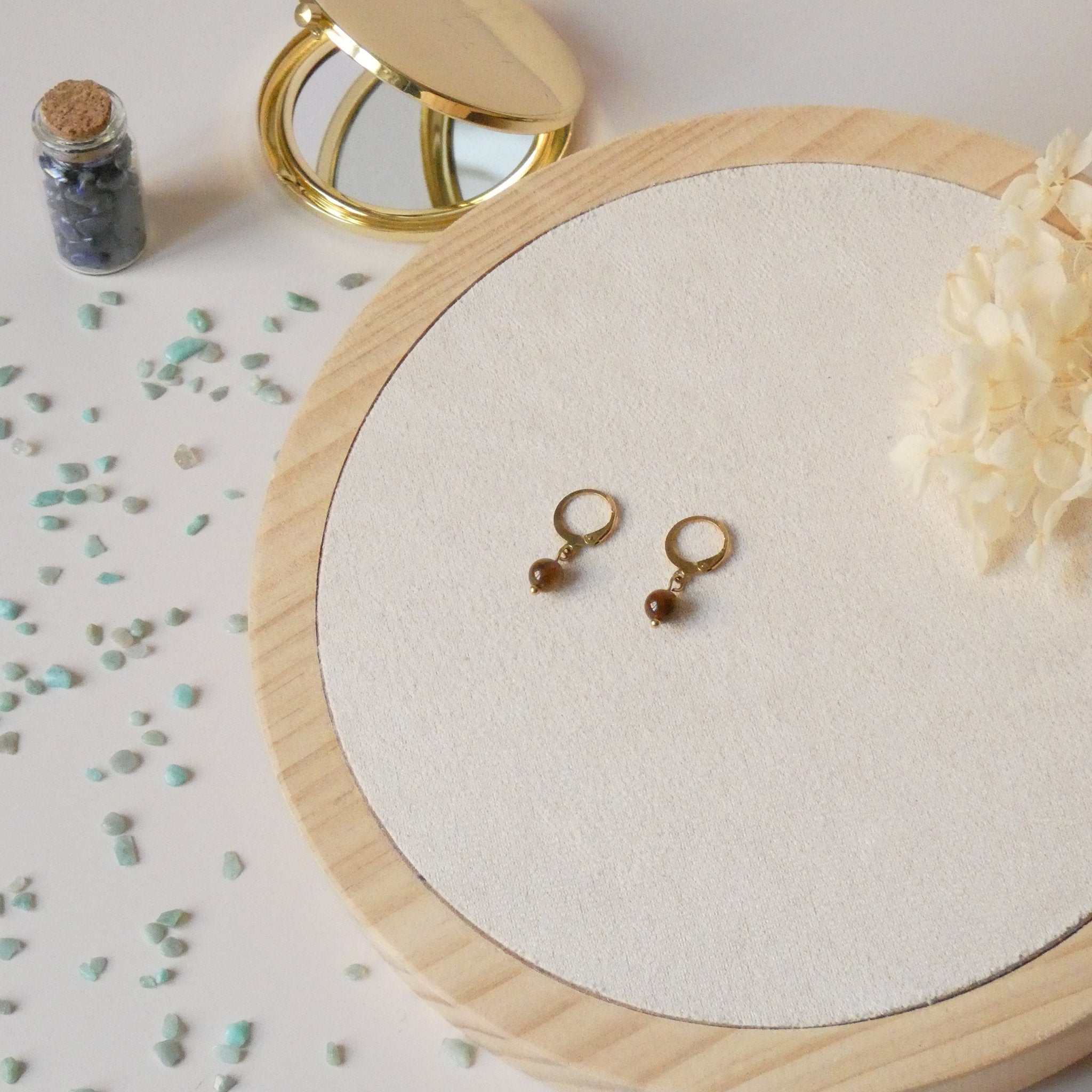 Boucles d’oreilles dormeuses oeil de tigre – Acier inoxydable