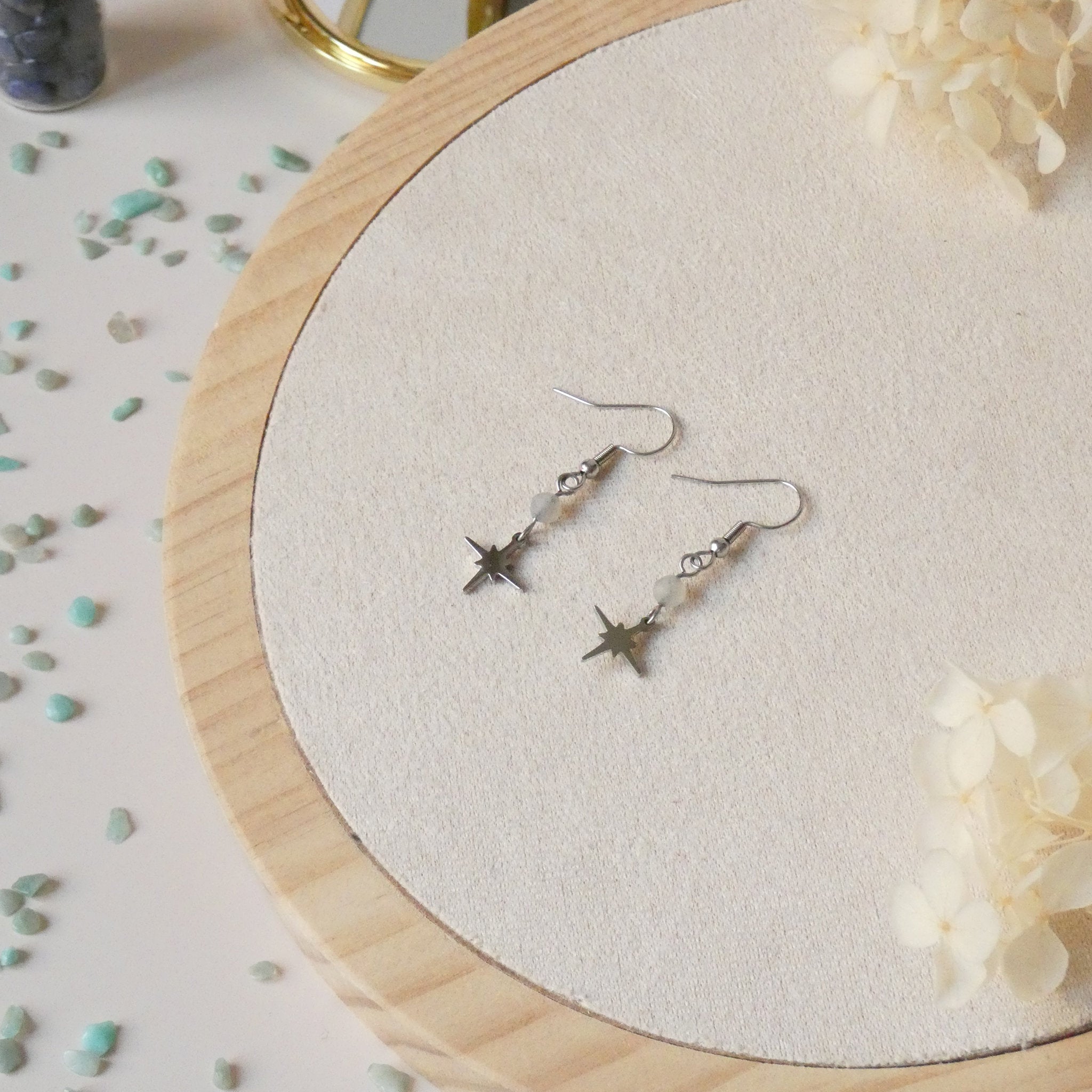 Boucles d’oreilles pendantes labradorite et étoile