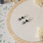 Boucles d’oreilles pendantes agate mousse et feuille
