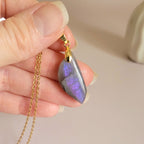 Pendentif en labradorite violette 2,9 cm bélière dorée