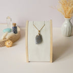 Pendentif en labradorite orange rose 3 cm bélière dorée