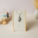 Pendentif en labradorite 2,8 cm bélière argentée