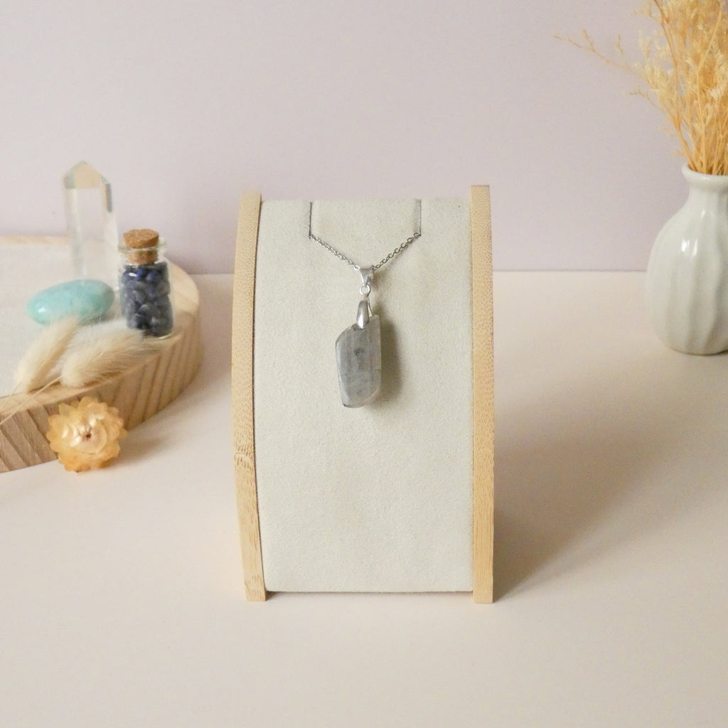 Pendentif en labradorite 2,8 cm bélière argentée