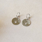 Boucles d'oreilles médaille chat, dormeuse acier inoxydable