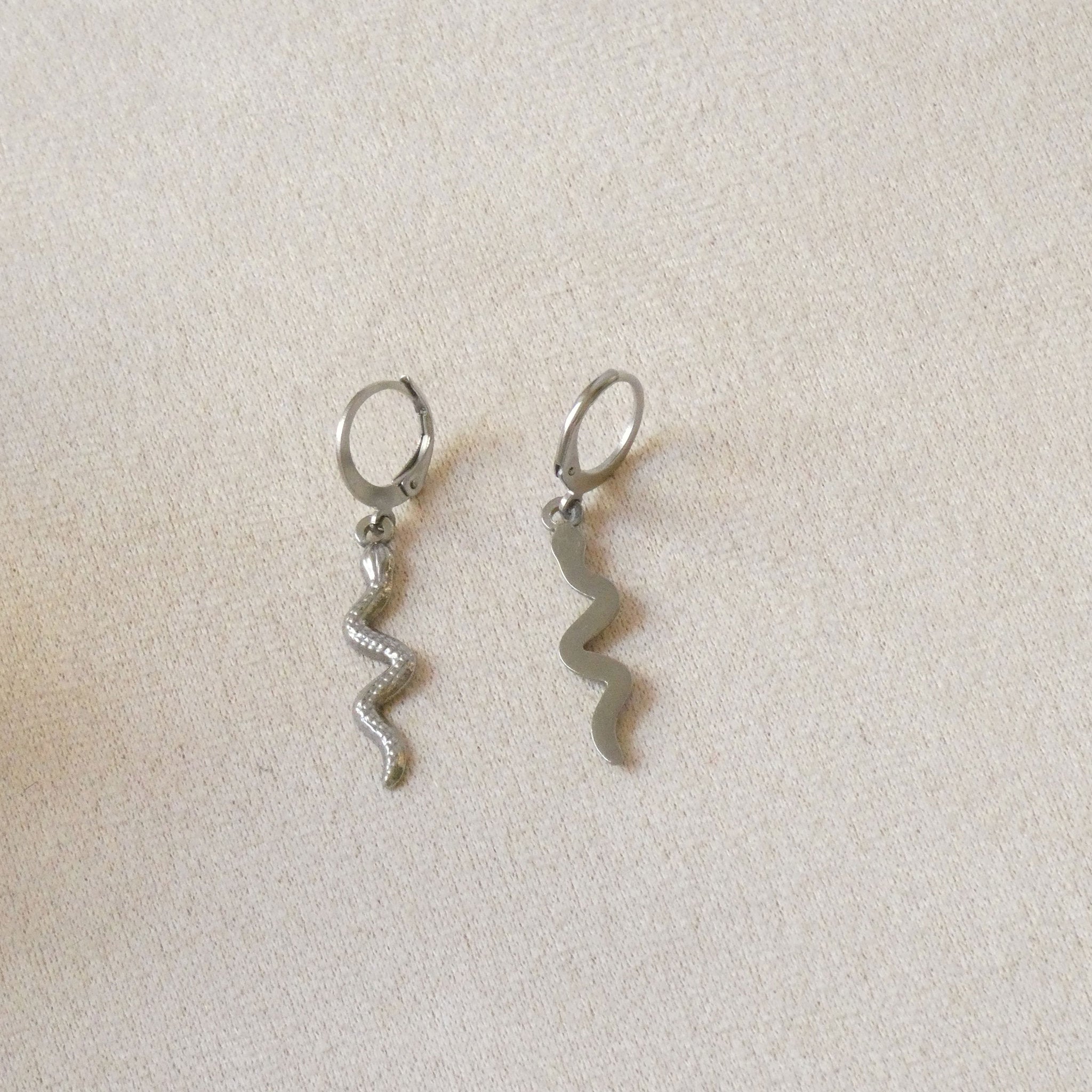 Boucles d'oreilles serpent, dormeuses créoles, doré ou argenté au choix