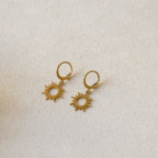 Boucles d'oreilles soleil, dormeuses, doré ou argenté au choix