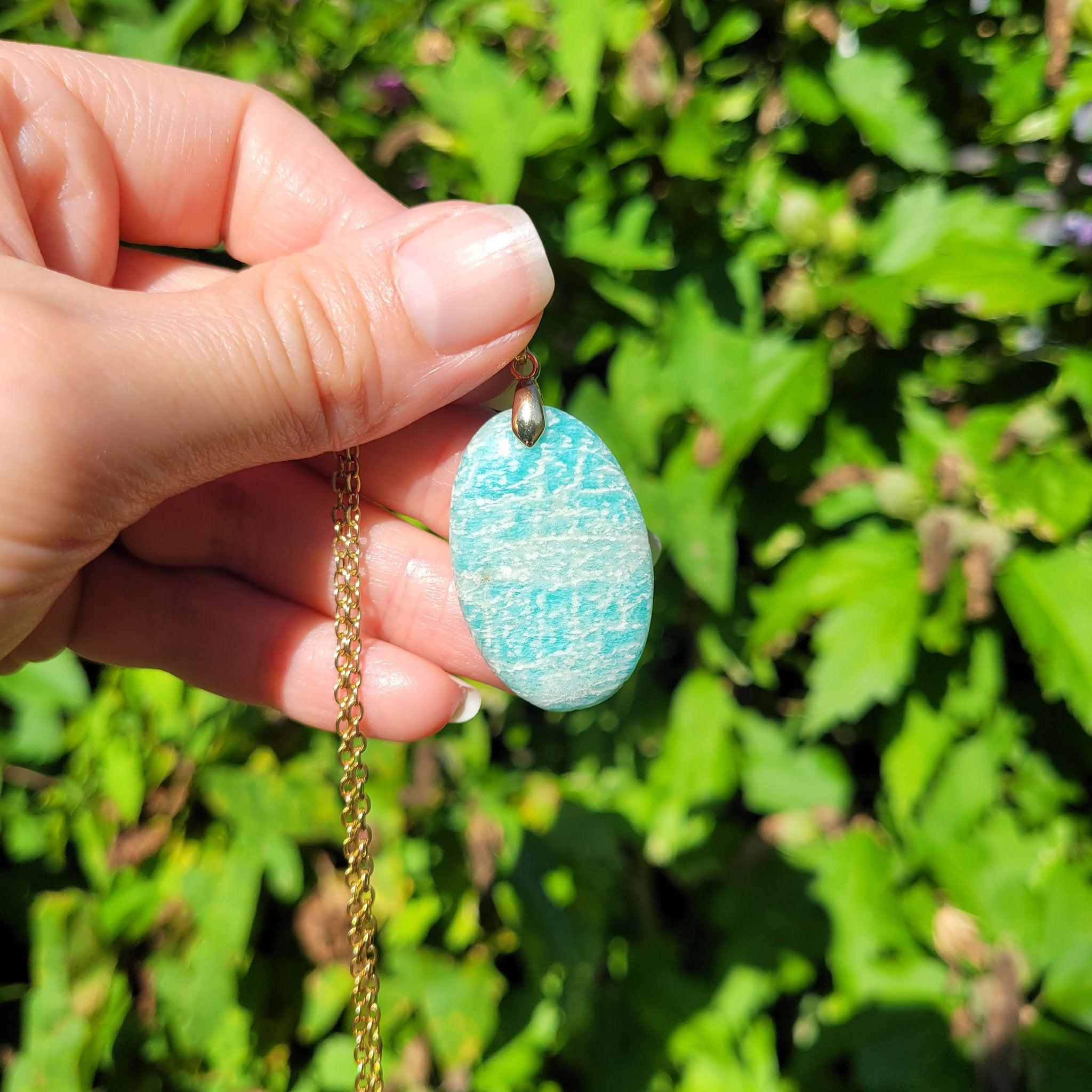 Pendentif en amazonite, bélière dorée - pierre naturelle