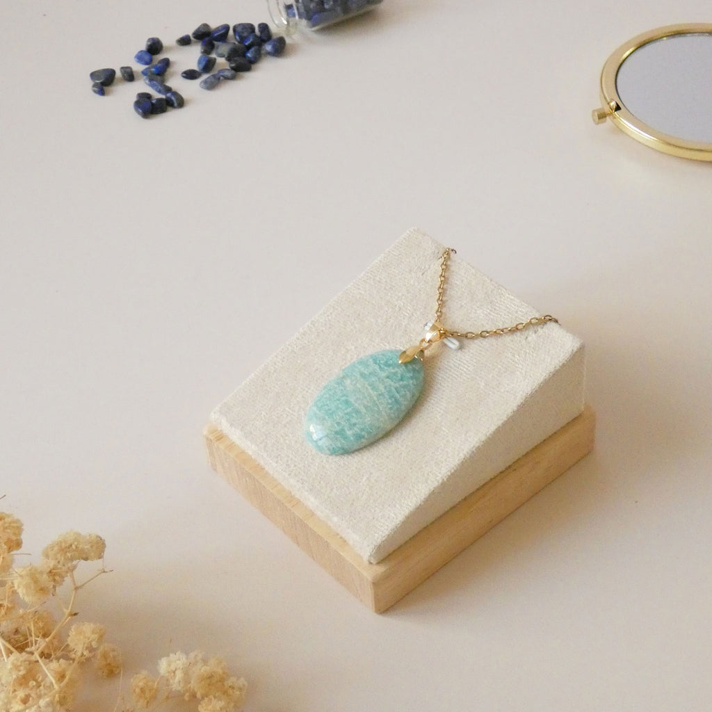 Pendentif en amazonite, bélière dorée - pierre naturelle