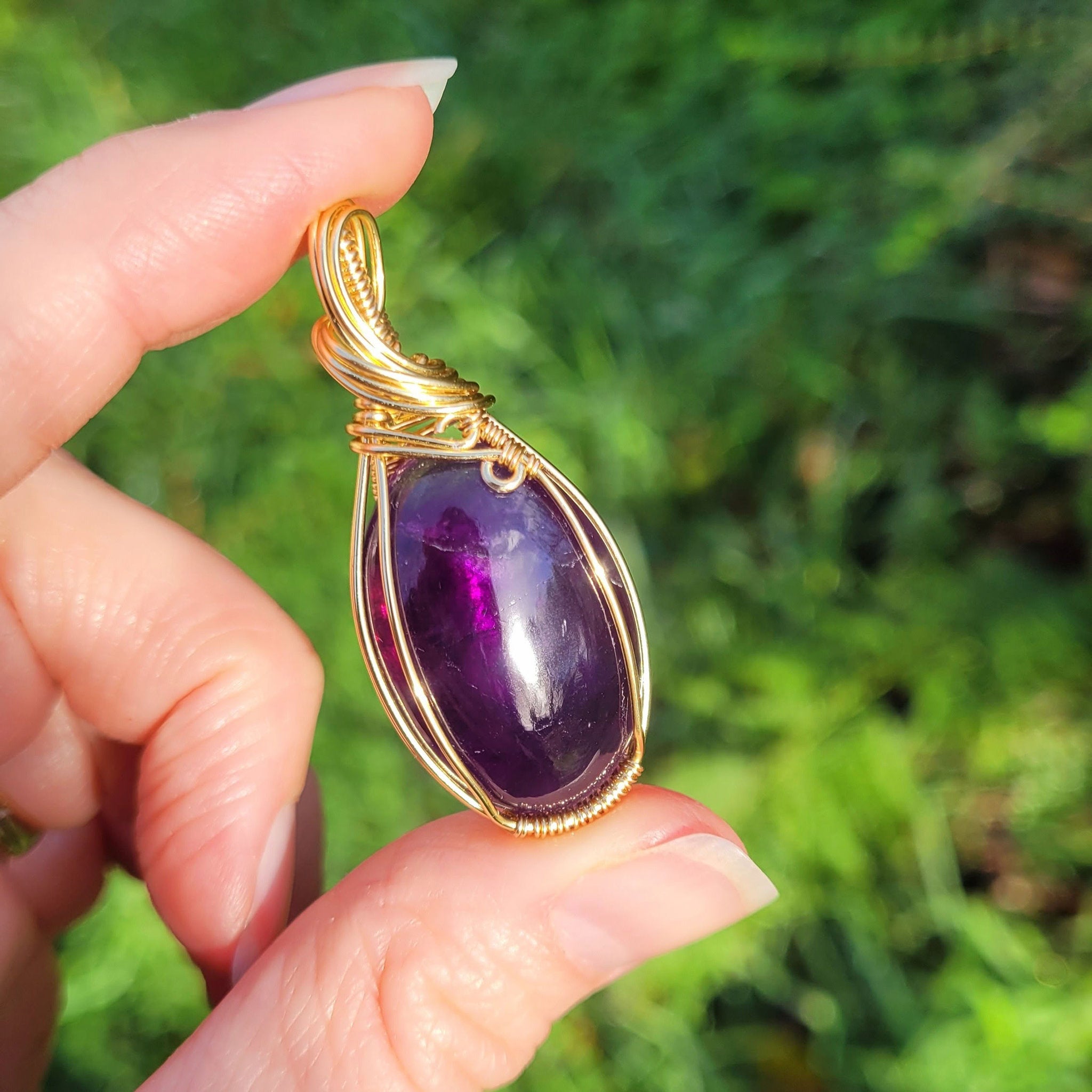 Pendentif en améthyste - wire wrapping doré - pierre naturelle