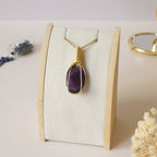 Pendentif en améthyste - wire wrapping doré - pierre naturelle
