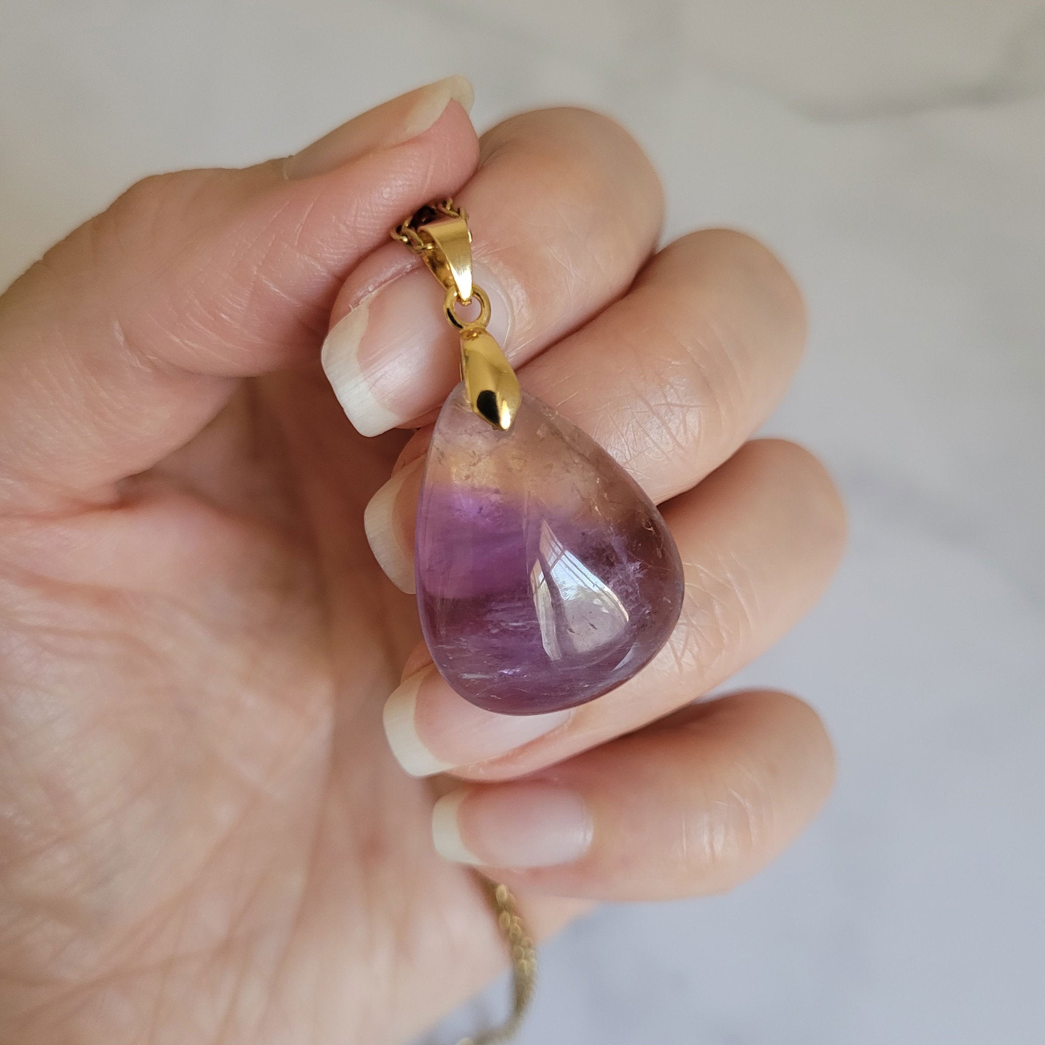 Pendentif en amétrine, bélière dorée - pierre naturelle