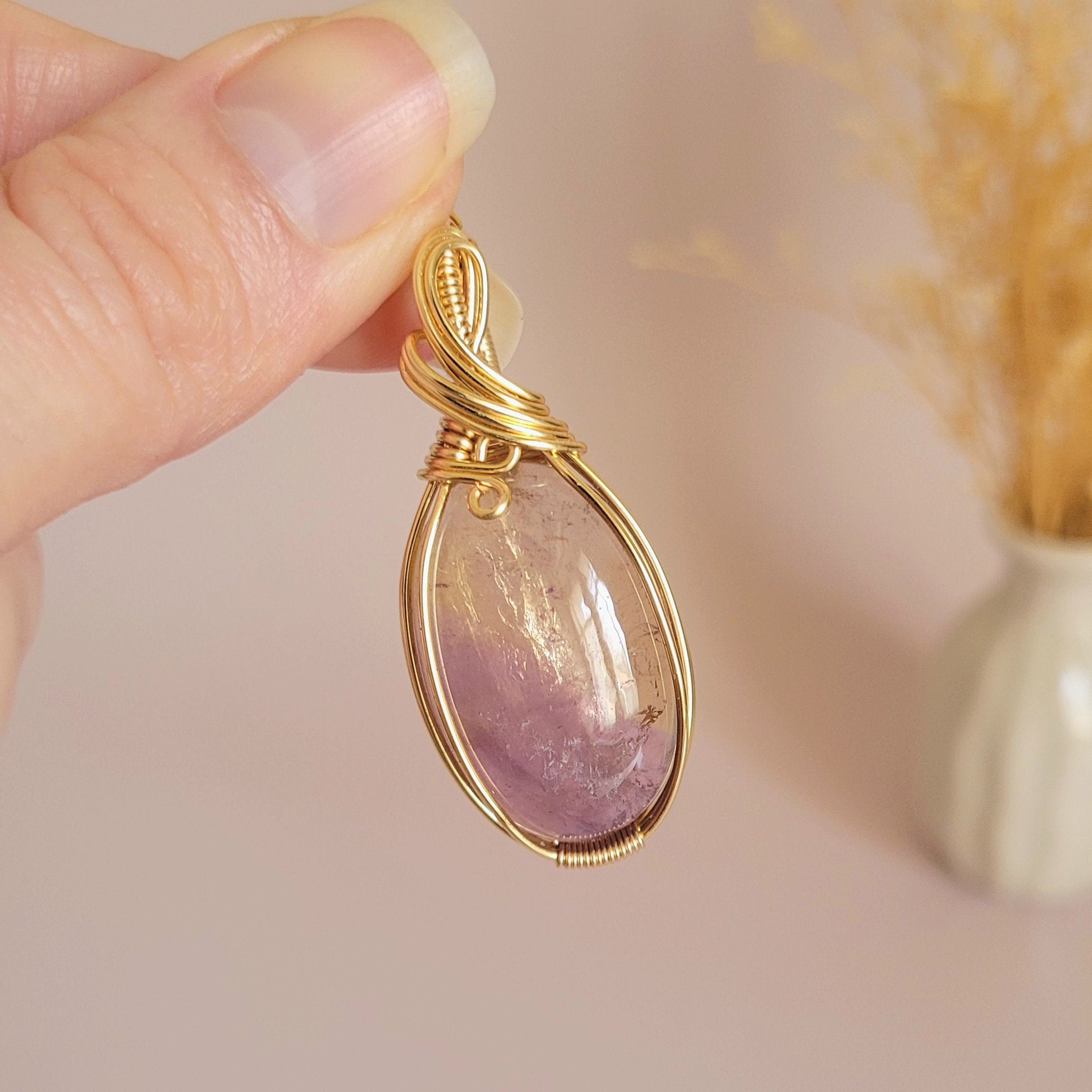 Pendentif en amétrine – 4,6 cm – Wire wrapping doré