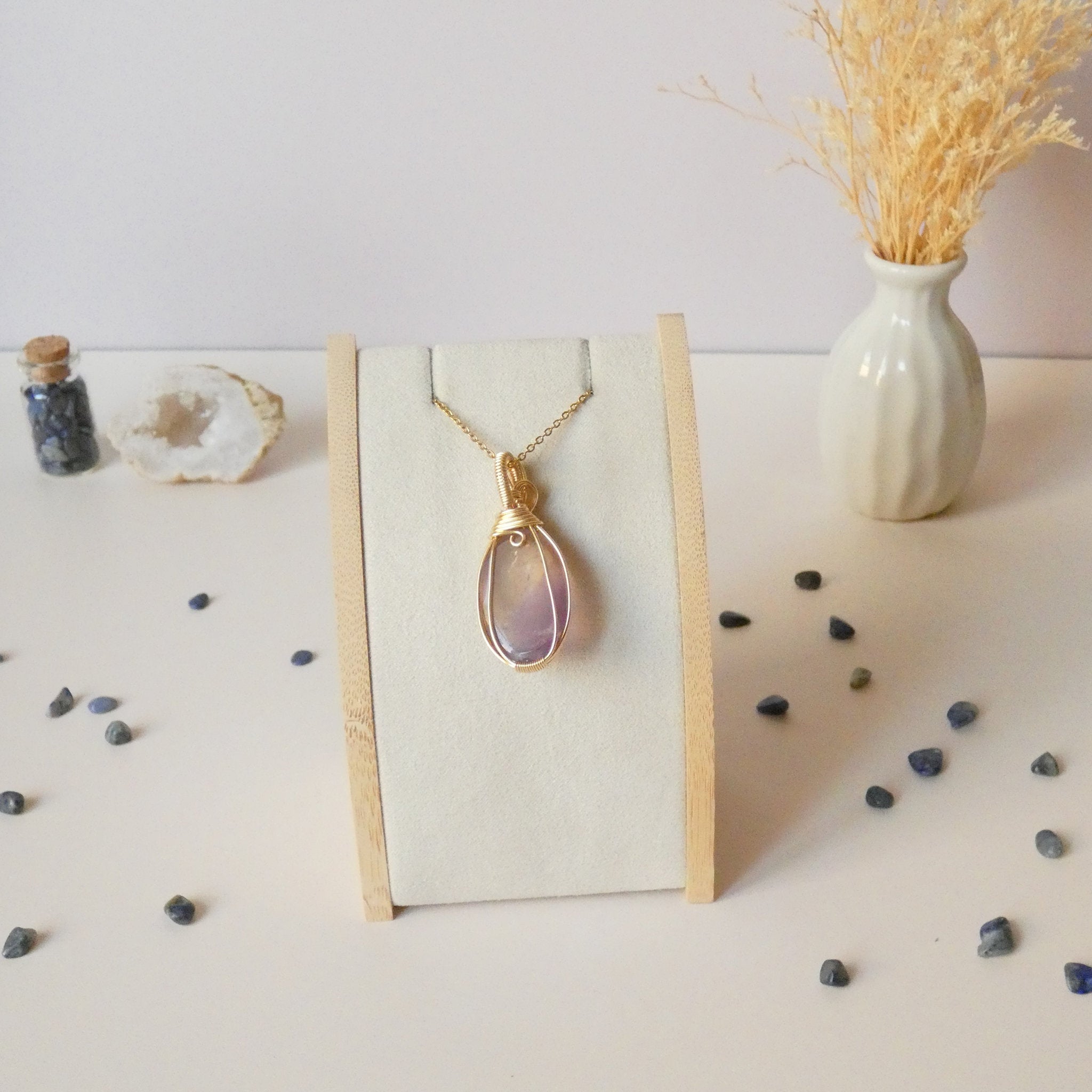 Pendentif en amétrine – 4,6 cm – Wire wrapping doré