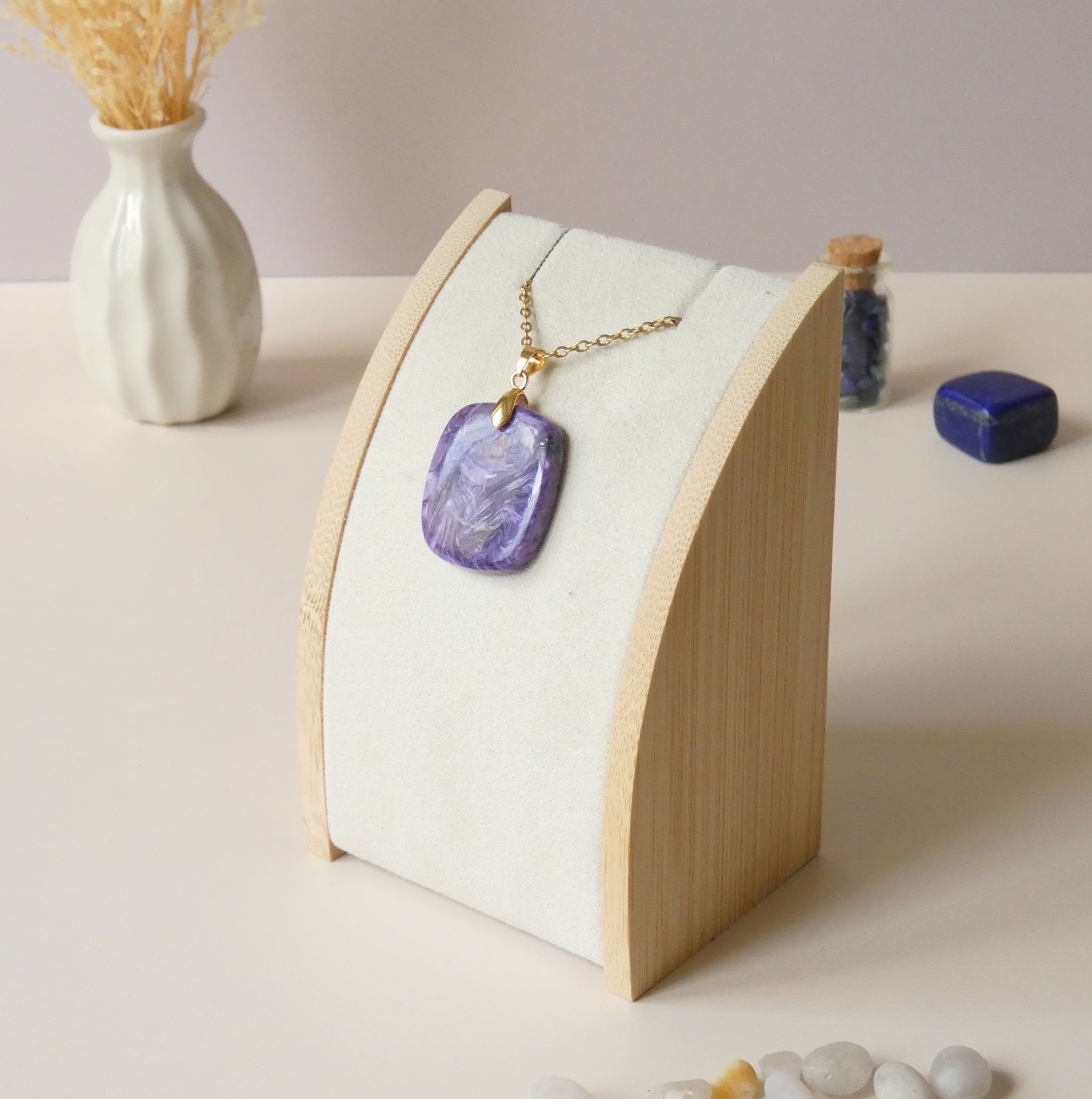 Pendentif en charoïte 2,9 cm pierre naturelle