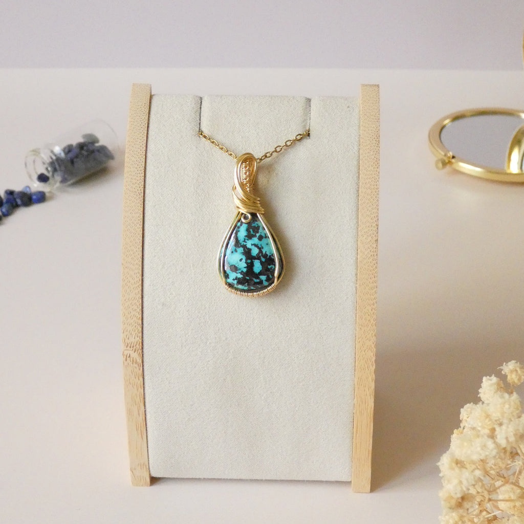 Pendentif chrysocolle 4,3 cm wire wrapping doré