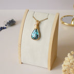 Pendentif chrysocolle 4,3 cm wire wrapping doré