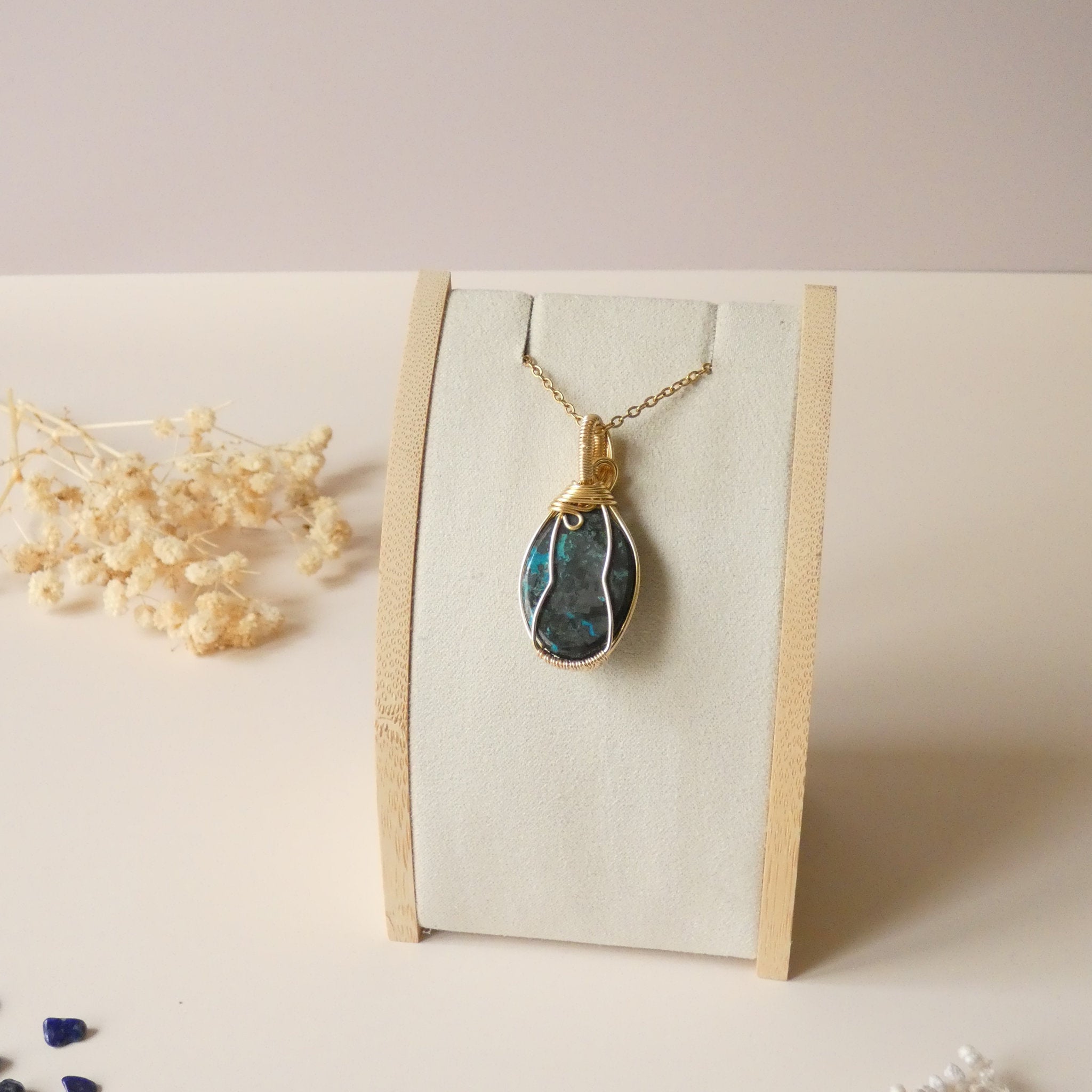 Pendentif chrysocolle et malachite 4,4 cm wire wrapping doré