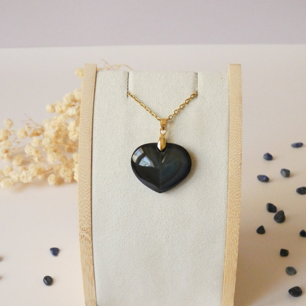 Pendentif coeur en obsidienne oeil céleste 2,4 cm bélière dorée