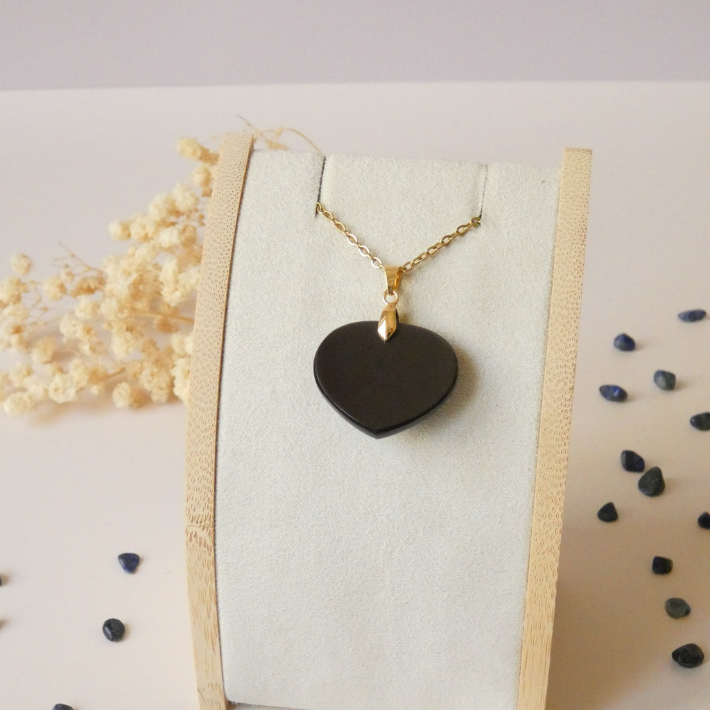 Pendentif coeur en obsidienne oeil céleste 2,4 cm bélière dorée