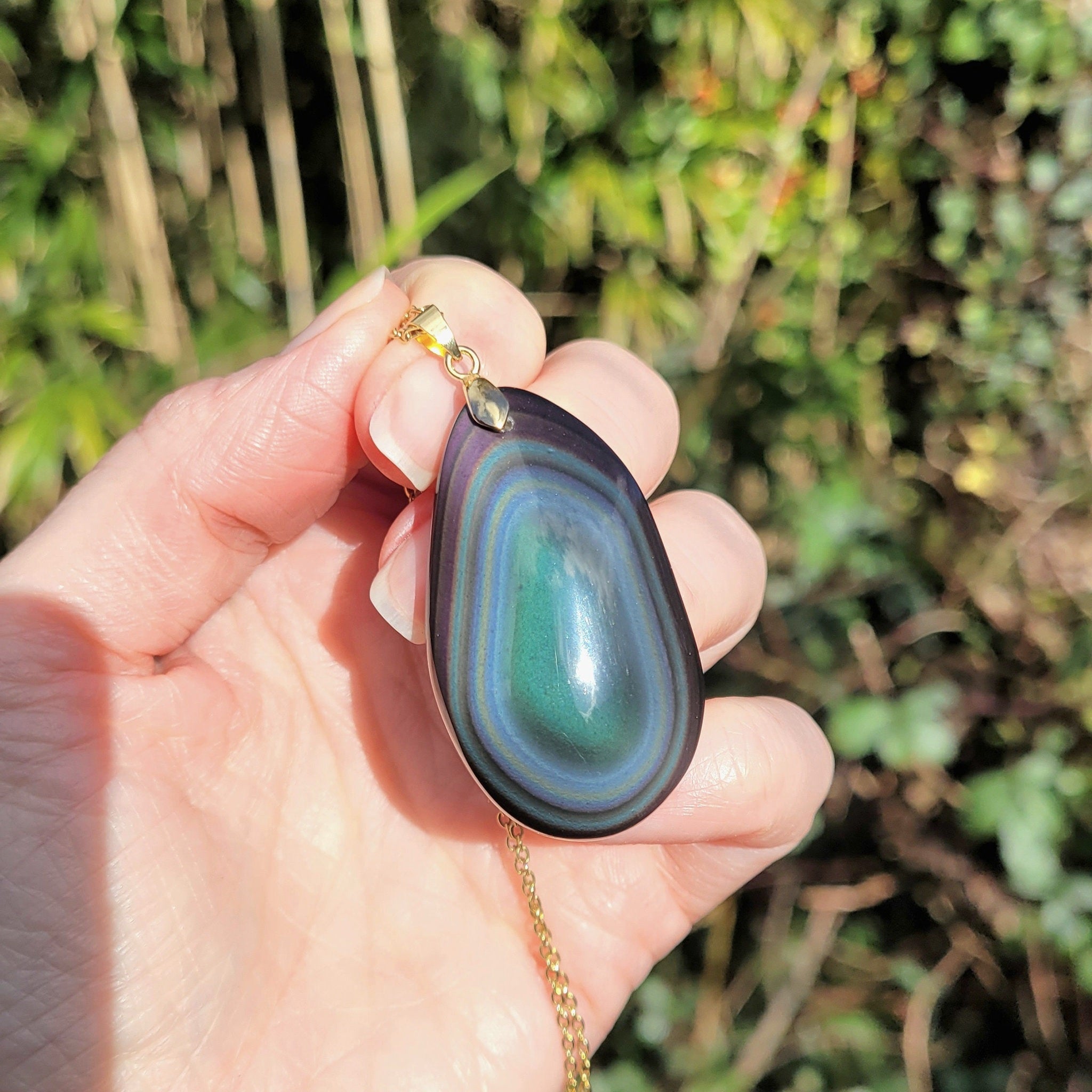 Pendentif forme libre obsidienne oeil céleste 4,5 cm – Bélière dorée