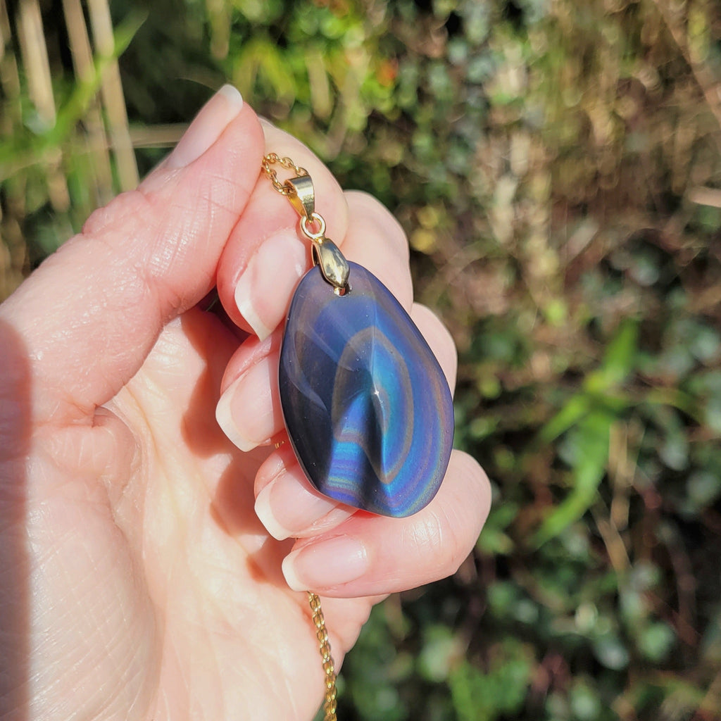Pendentif forme libre obsidienne oeil céleste 3,7 cm – Bélière dorée