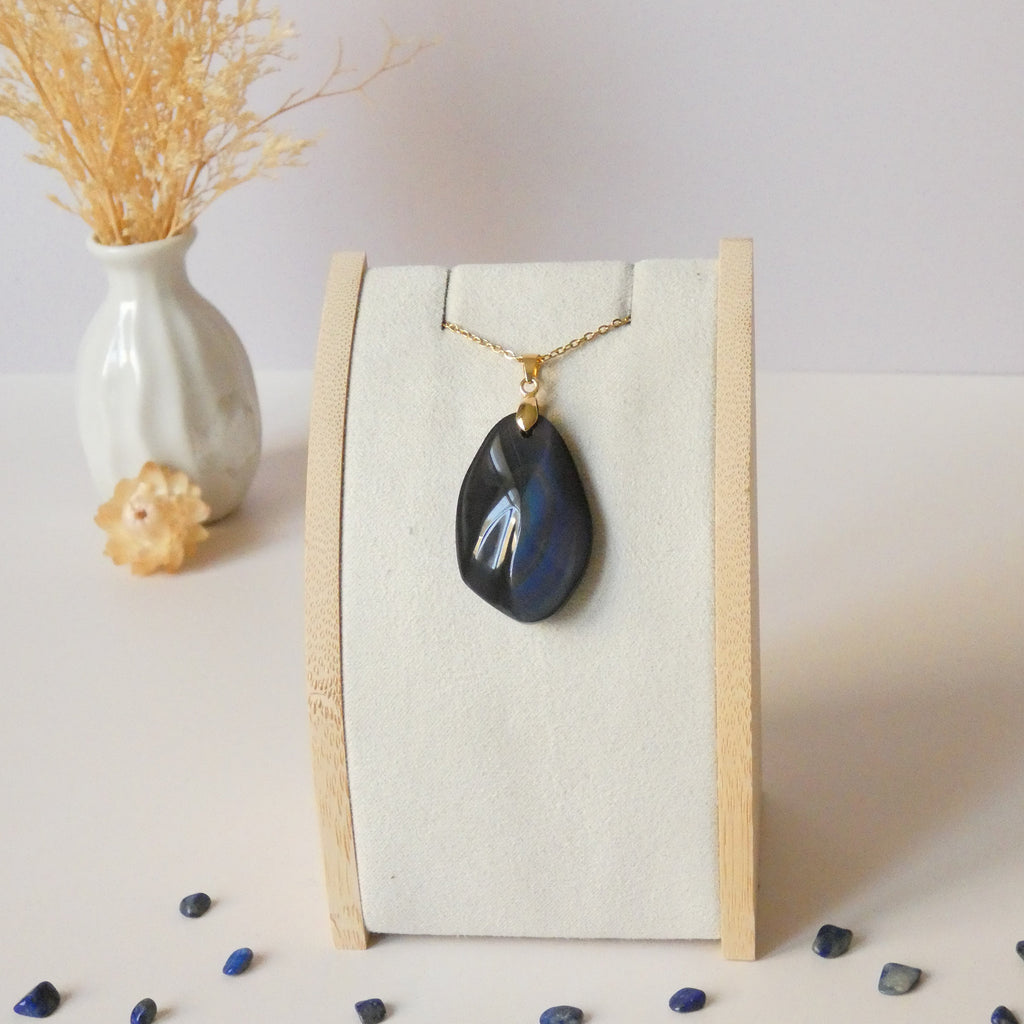 Pendentif forme libre obsidienne oeil céleste 3,7 cm – Bélière dorée