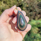 Pendentif forme libre obsidienne oeil céleste 4,7 cm – Bélière dorée