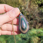 Pendentif forme libre obsidienne oeil céleste 4,7 cm – Bélière dorée