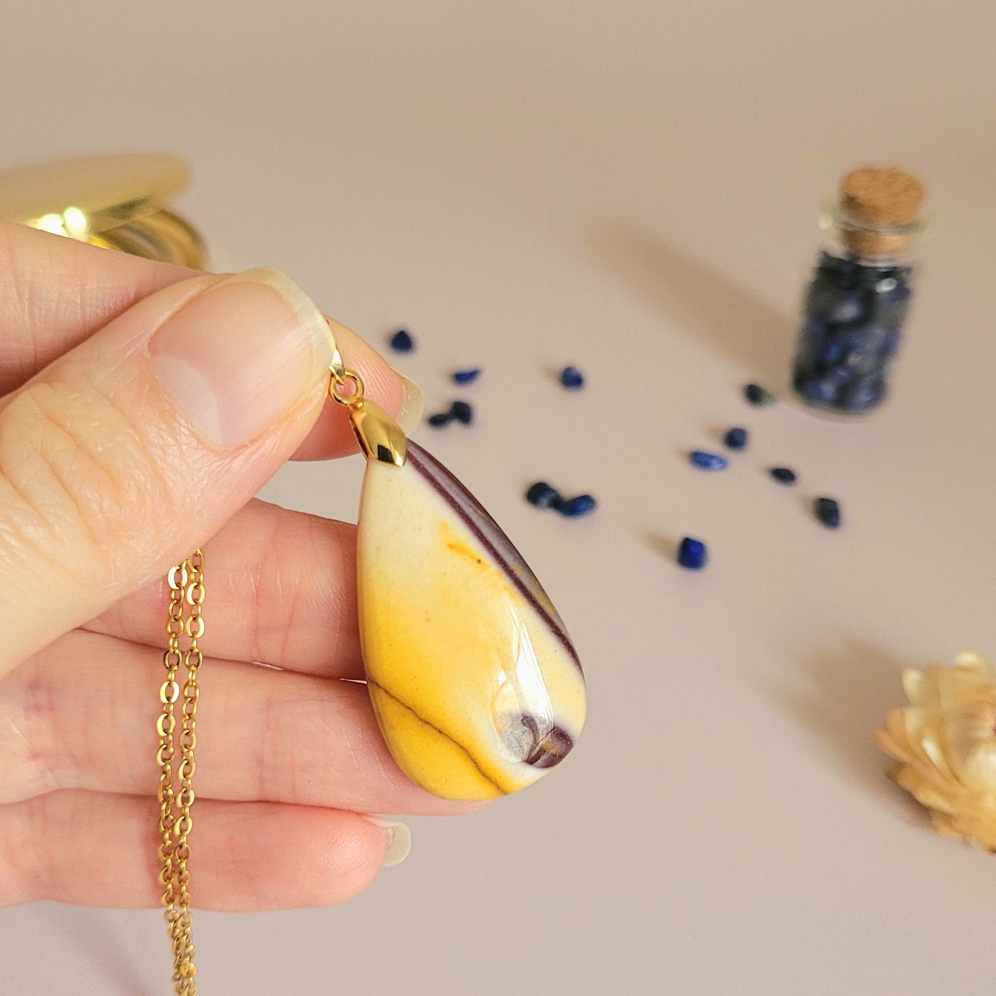 Pendentif jaspe mokaïte 3,7 cm