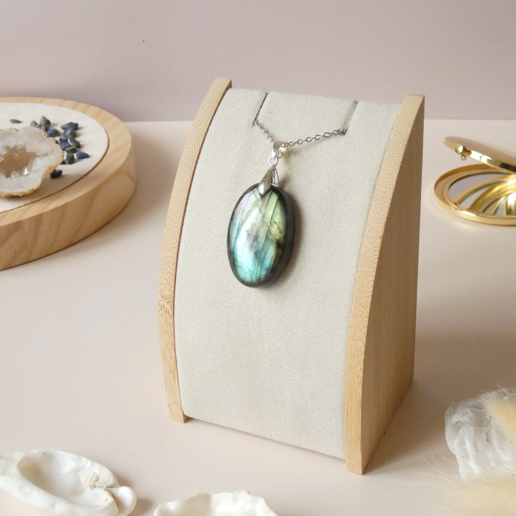 Pendentif en labradorite bélière argentée – 3,4 cm