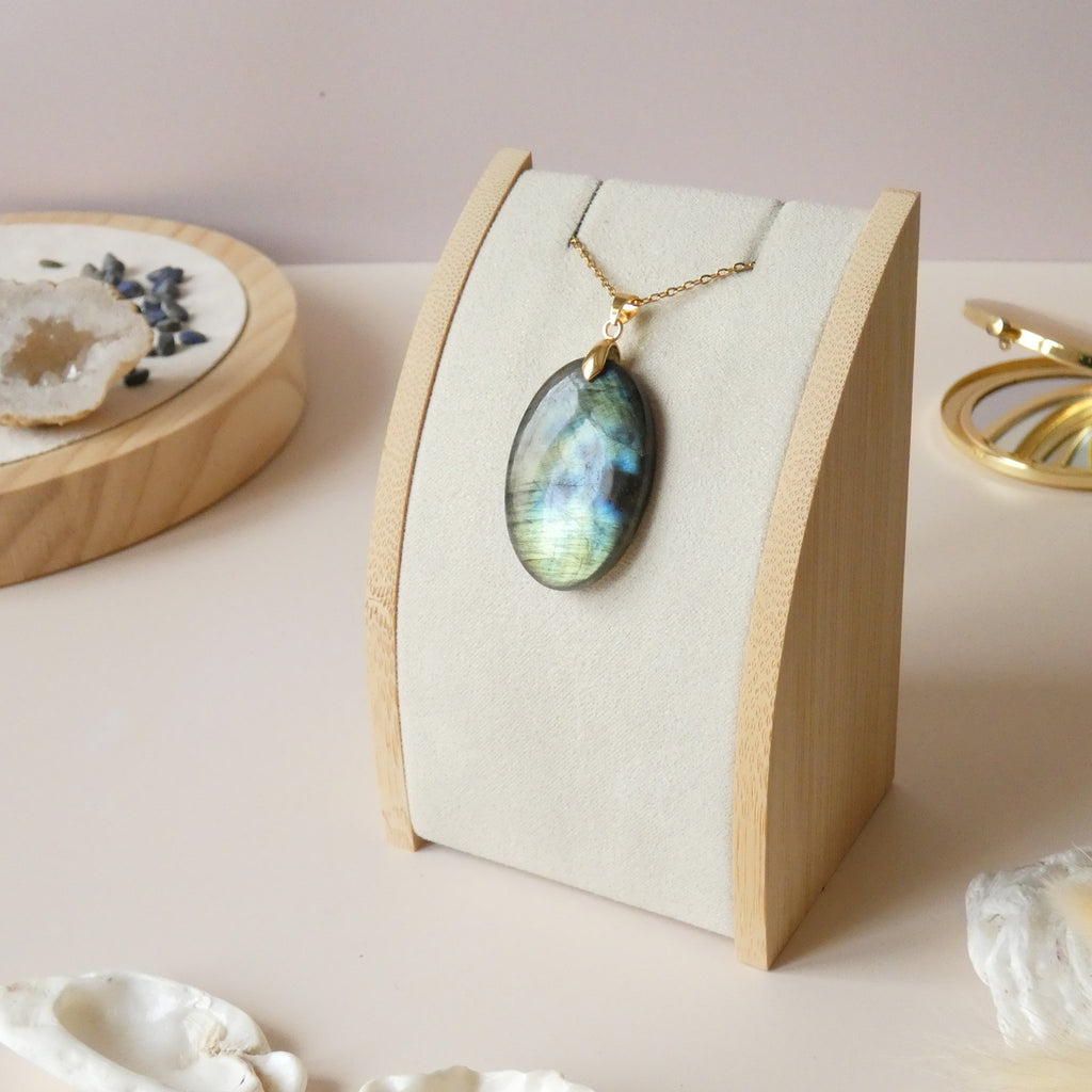 Pendentif en labradorite bélière dorée – 3,7 cm