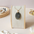 Pendentif en labradorite bélière dorée – 3,7 cm