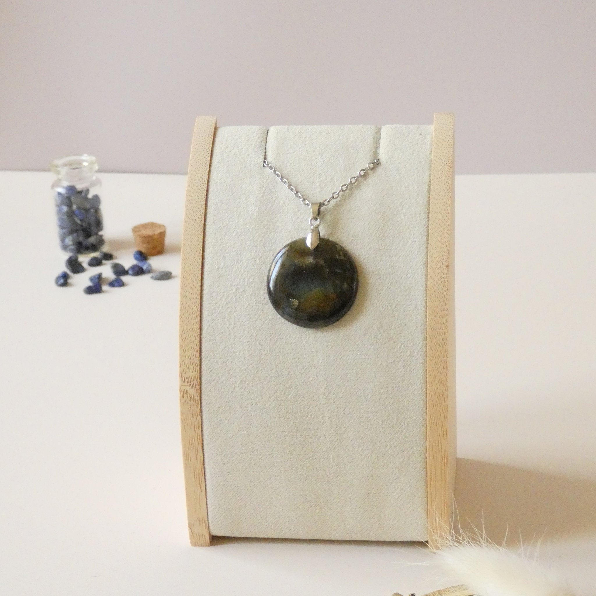Pendentif en labradorite bélière argentée – 2,6 cm