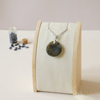 Pendentif en labradorite bélière argentée – 2,6 cm