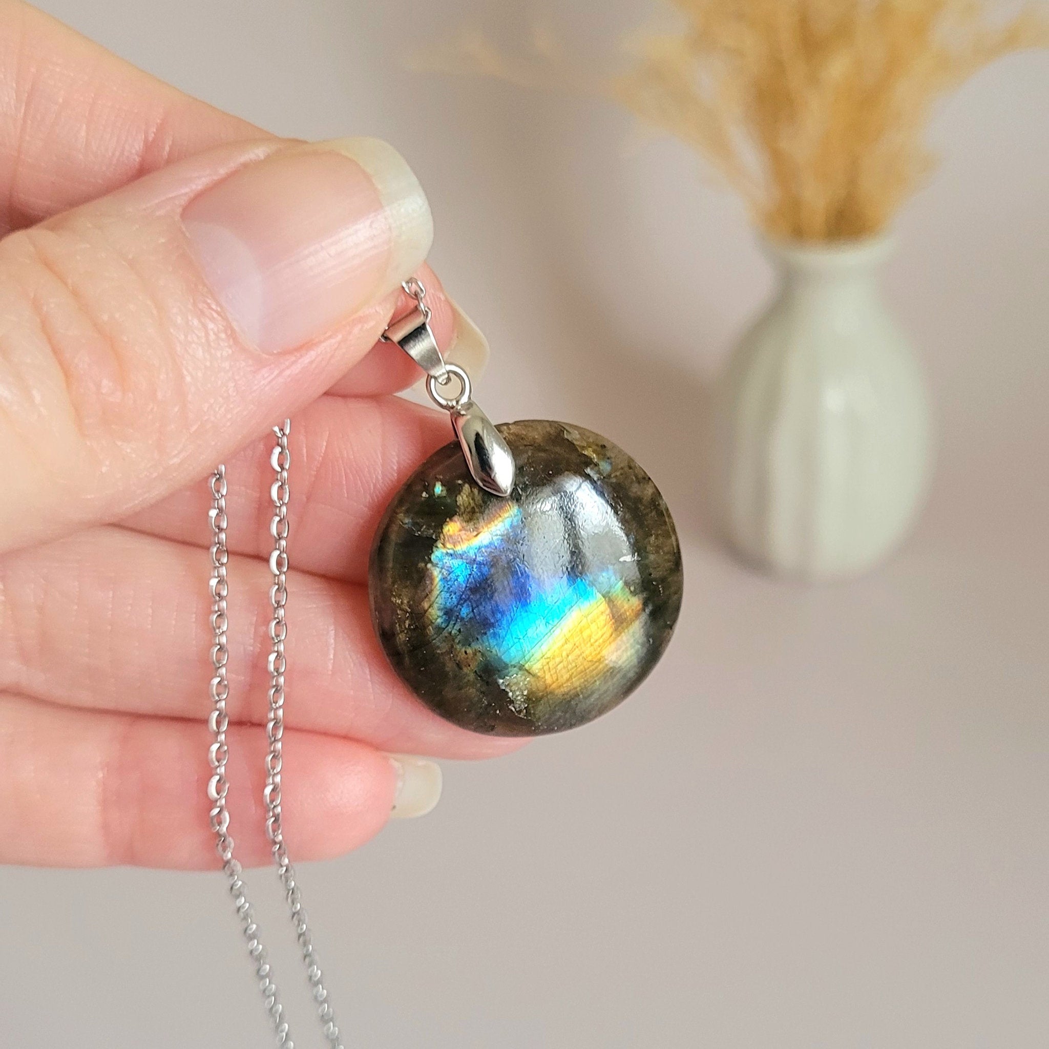 Pendentif en labradorite bélière argentée – 2,6 cm