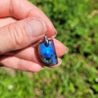 Pendentif en labradorite bélière argentée – 2,3 cm