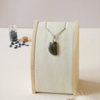 Pendentif en labradorite bélière argentée – 2,3 cm