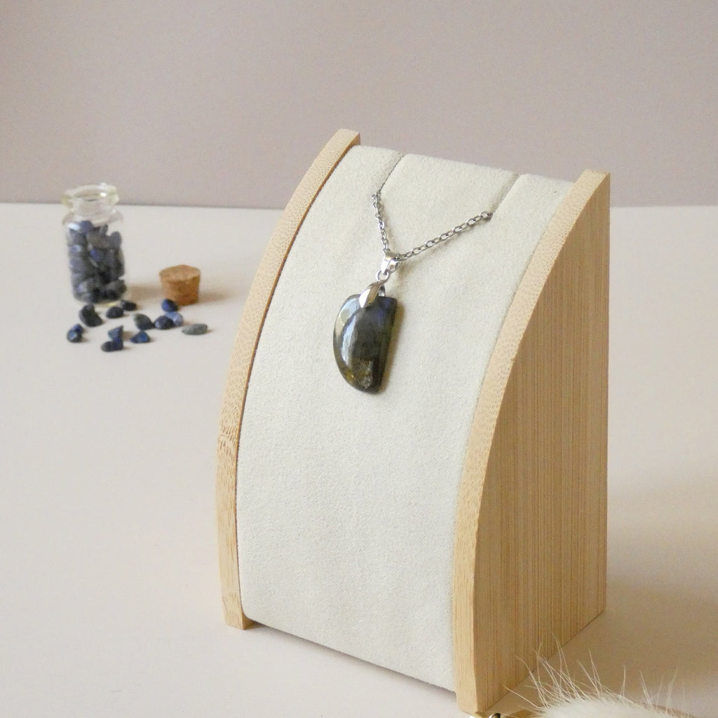 Pendentif en labradorite bélière argentée – 2,3 cm