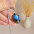 Pendentif en labradorite bélière argentée – 2,3 cm