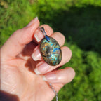 Pendentif en labradorite bélière argentée – 3,1 cm