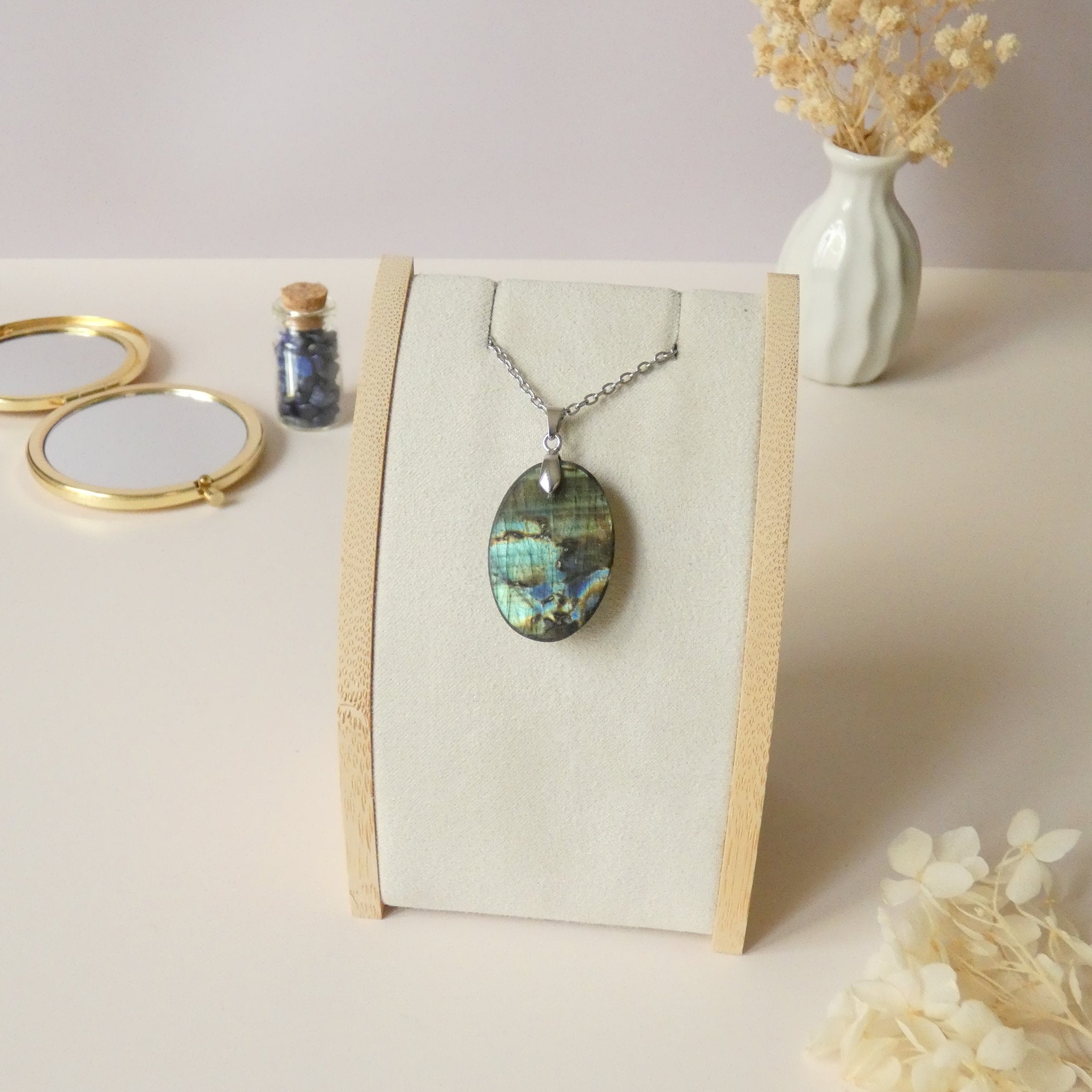 Pendentif en labradorite bélière argentée – 3,1 cm