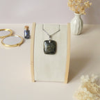 Pendentif en labradorite bélière argentée – 2,7 cm