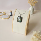 Pendentif en labradorite bélière argentée – 2,7 cm