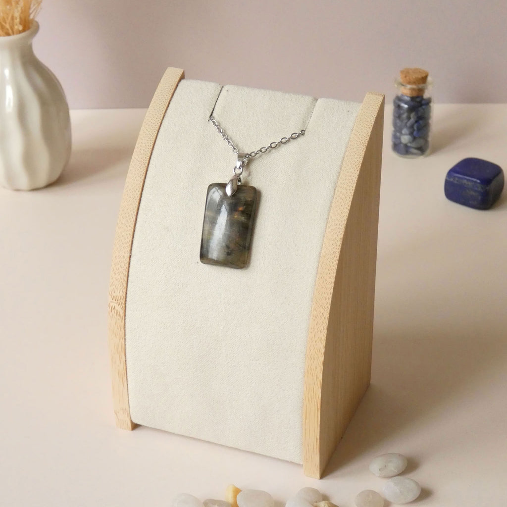 Pendentif en labradorite bélière argentée – 3,7 cm