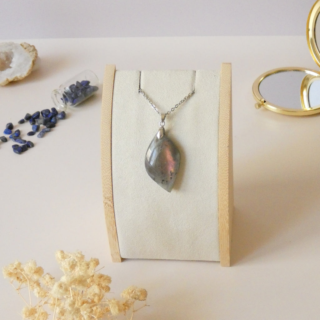 Pendentif en labradorite bélière argentée – 3,7 cm