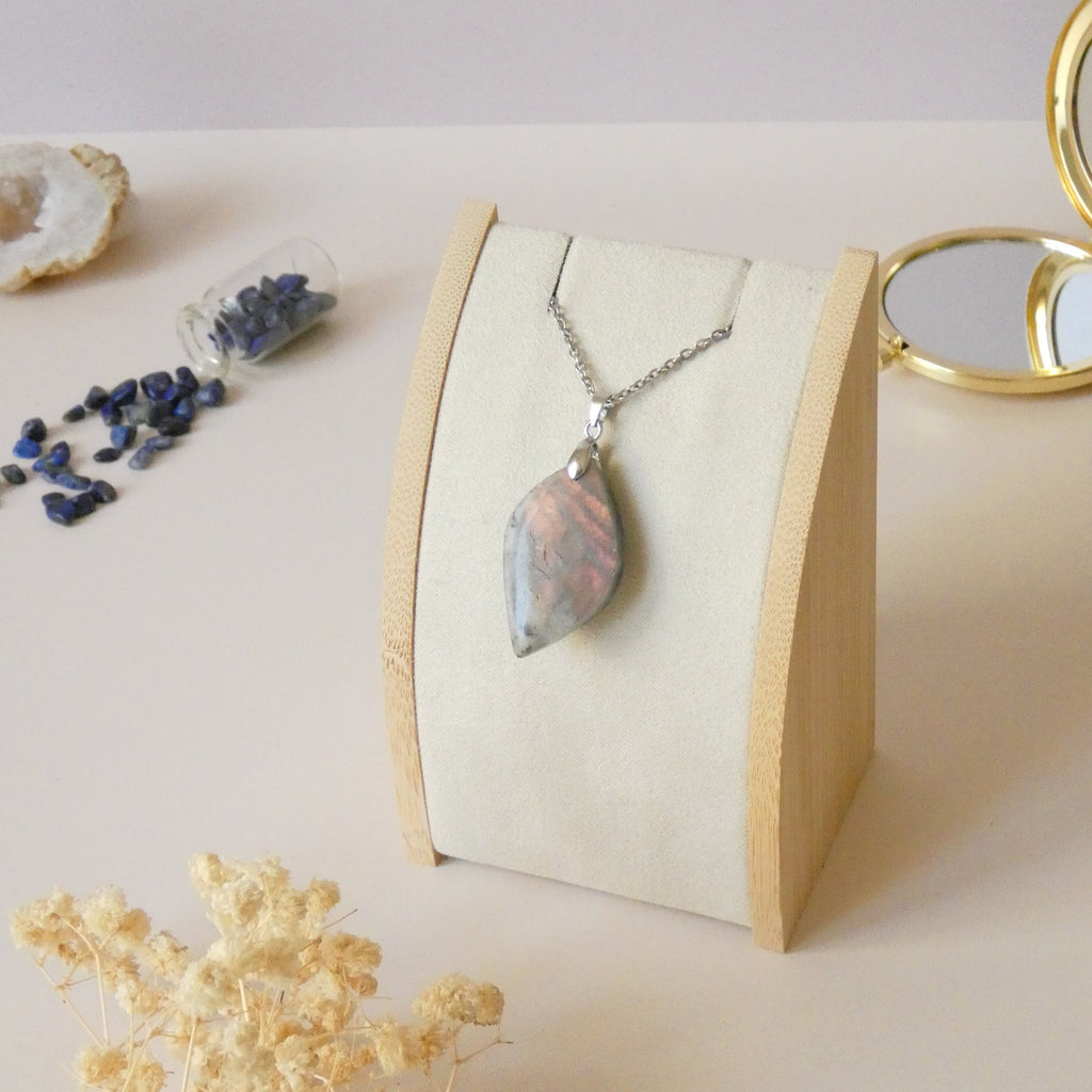 Pendentif en labradorite bélière argentée – 3,7 cm