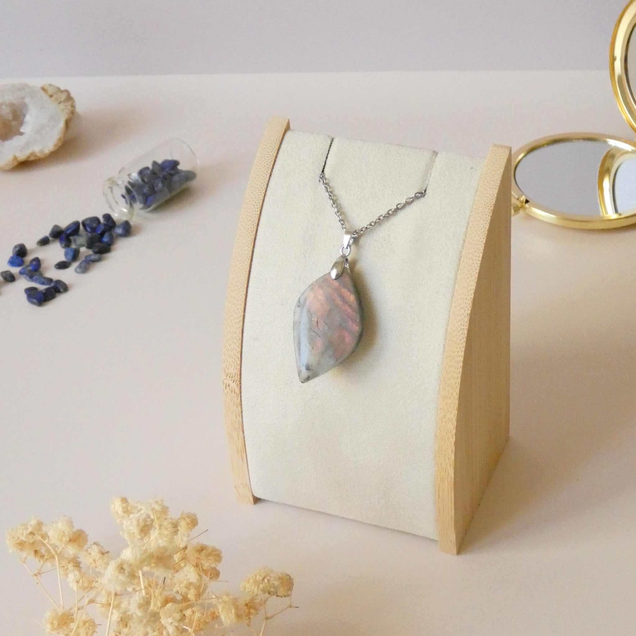 Pendentif en labradorite bélière argentée – 3,7 cm