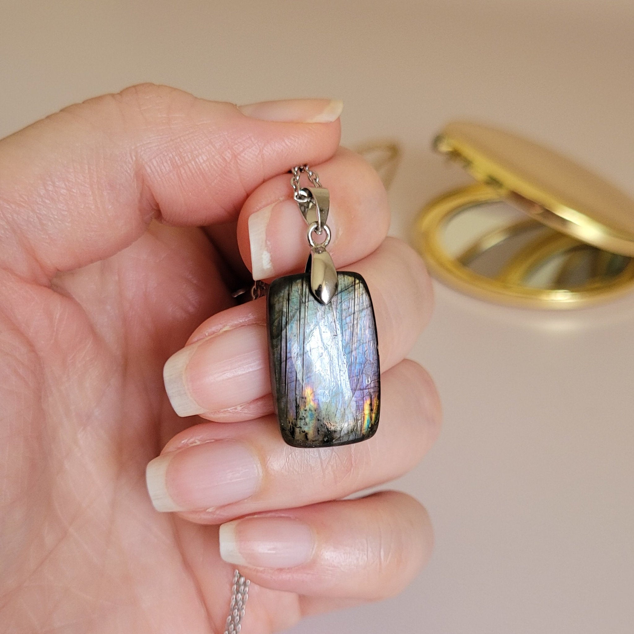 Pendentif en labradorite – 2,3 cm